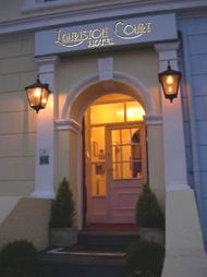The Lauriston Court Hotel